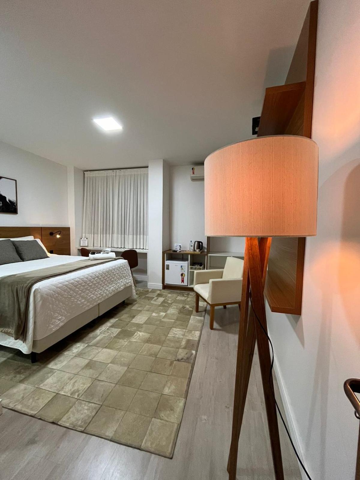 Zallon Hotel Executivo Лажеаду Экстерьер фото