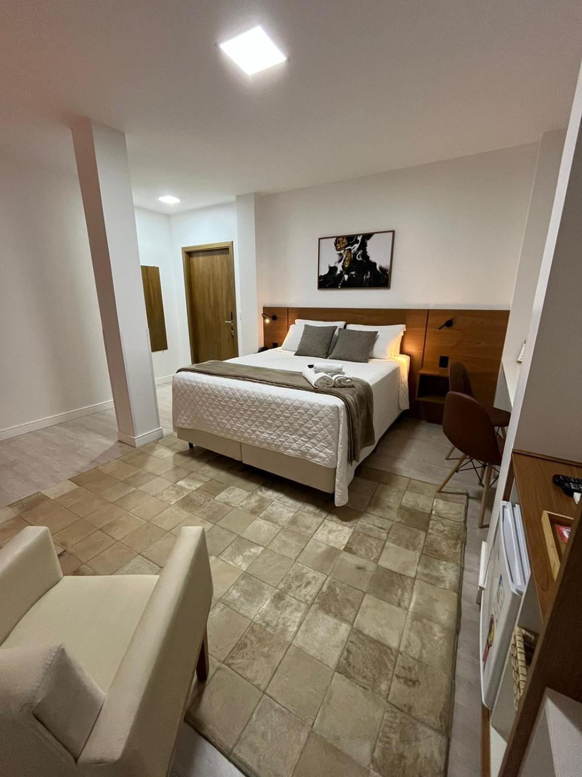 Zallon Hotel Executivo Лажеаду Экстерьер фото