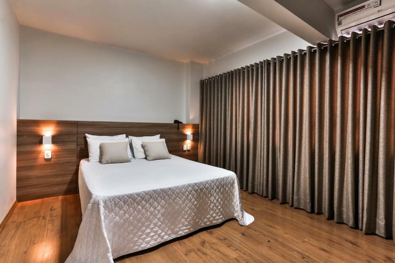 Zallon Hotel Executivo Лажеаду Экстерьер фото